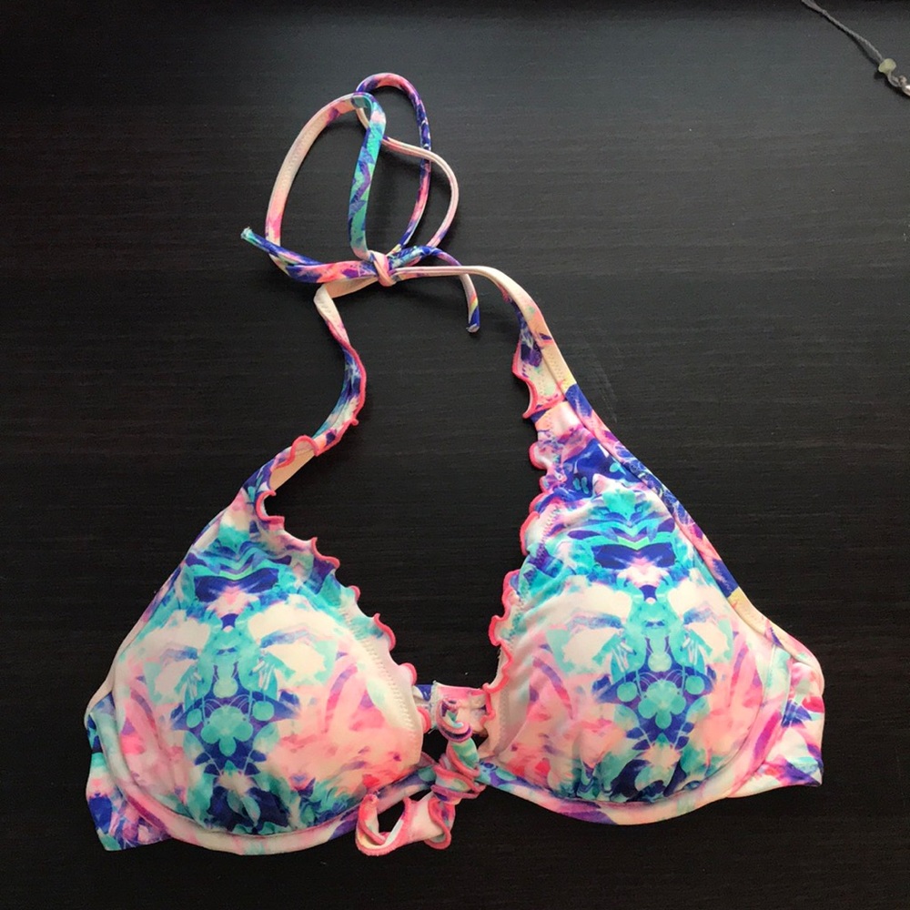 Victoria secret bikini 32c